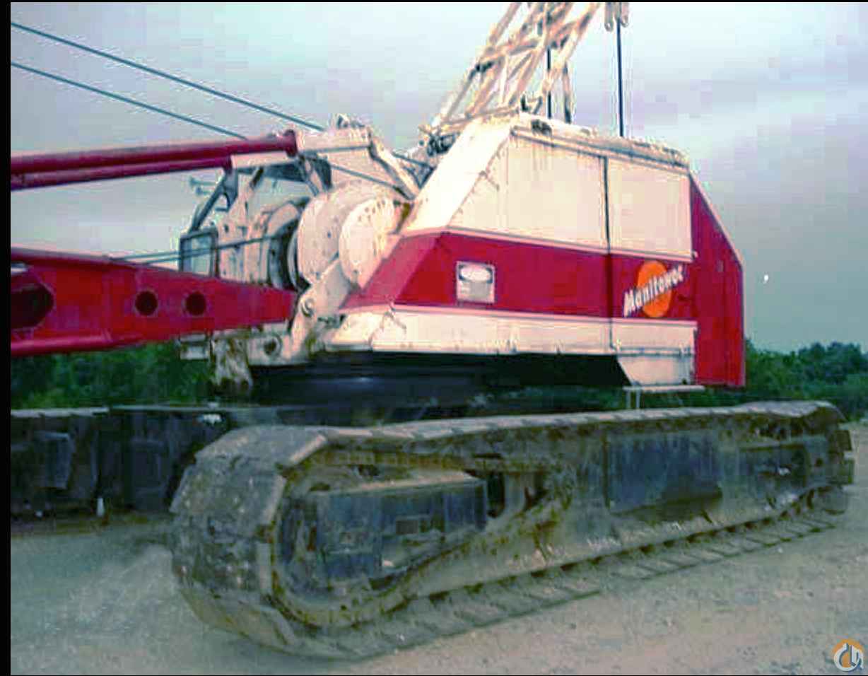 1968 Manitowoc 2900WC, 70 Ton, Lattice Boom Crawler Crane; CranesList ID: 514