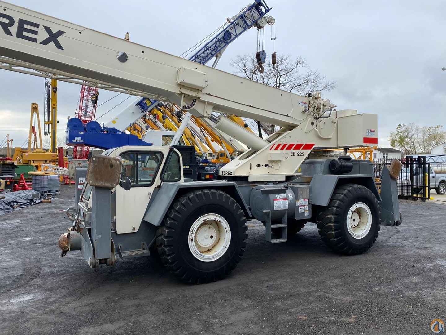 1998 Terex CD225