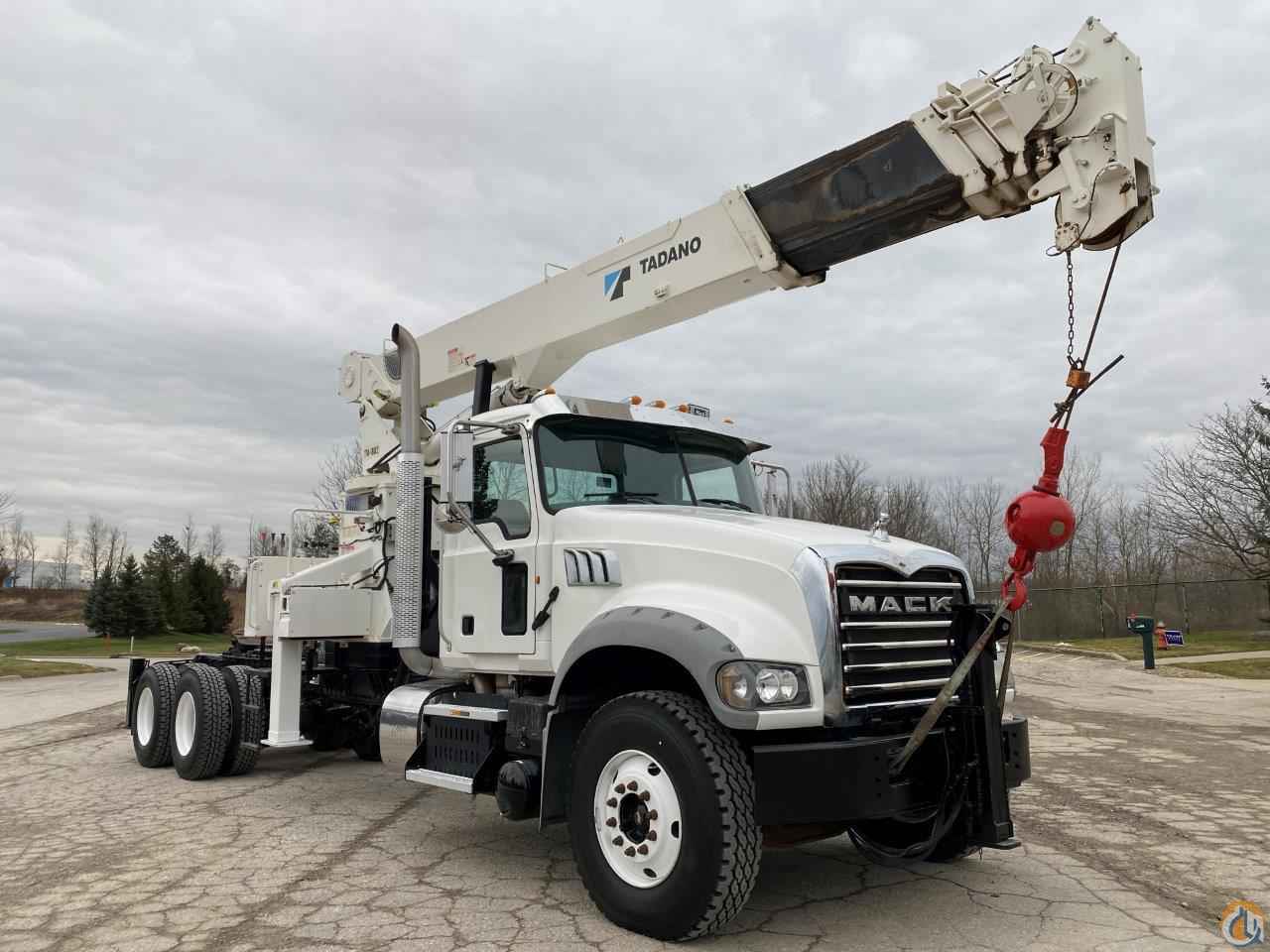 2011 Tadano TM1882 Tractor Mount