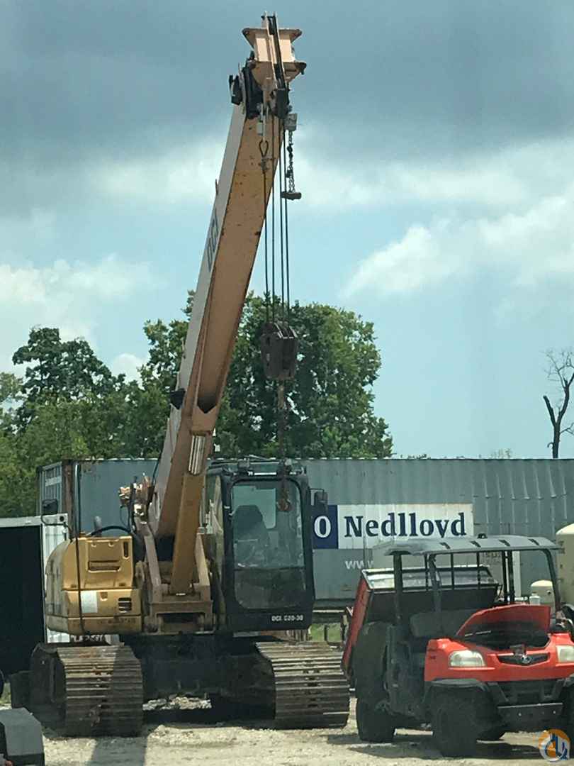 CAT DCI C20-30 CRAWLER CRANE