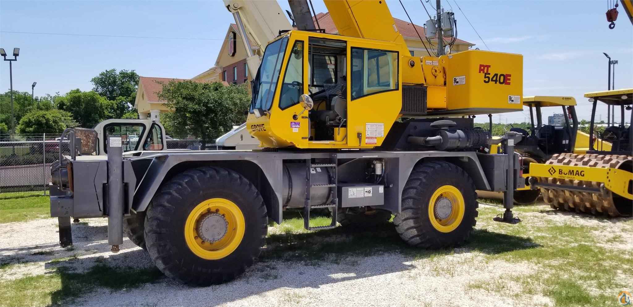 2007 GROVE RT540E