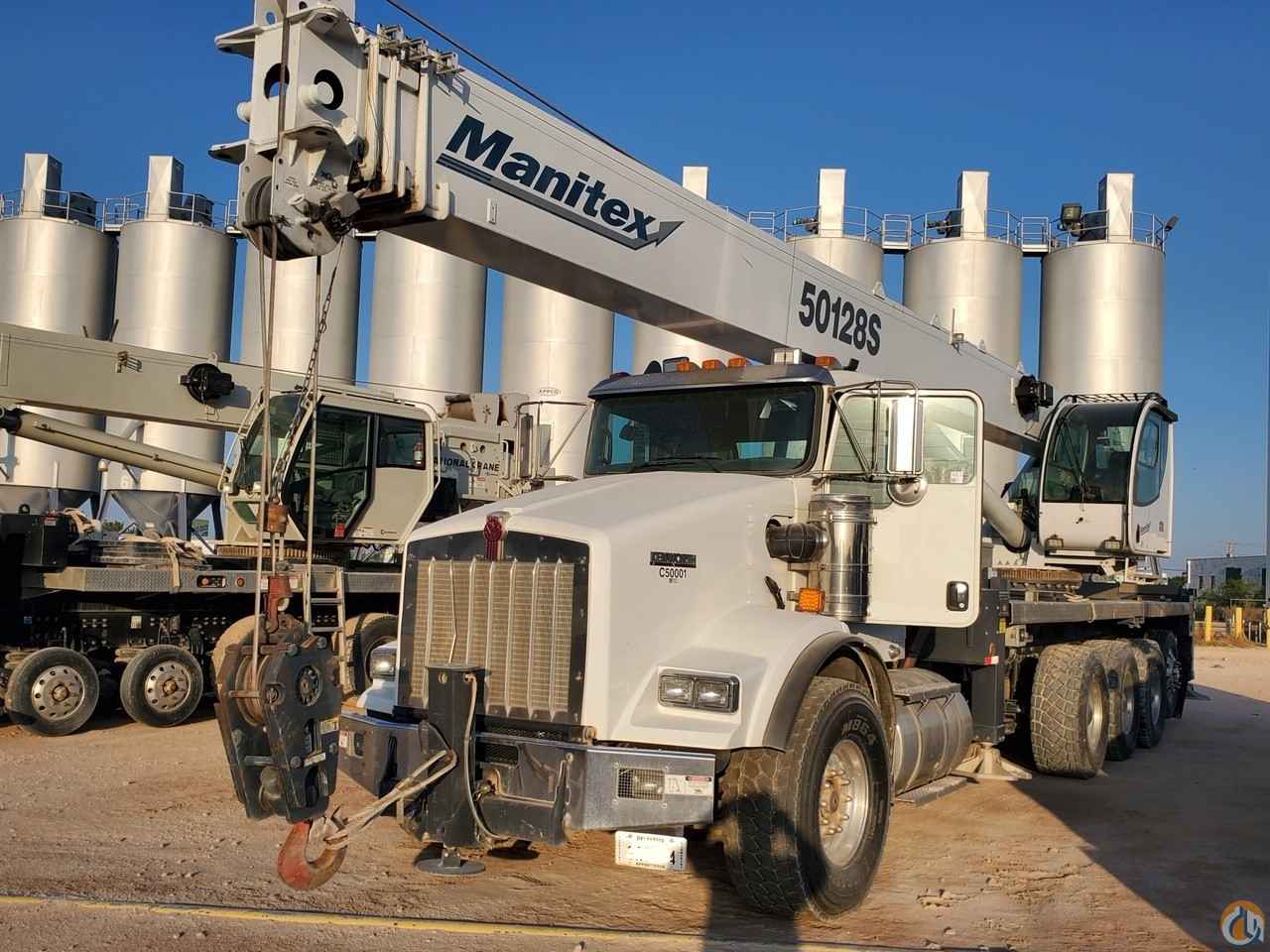 2015 Manitex 50128S Mounted on a Kenworth T800