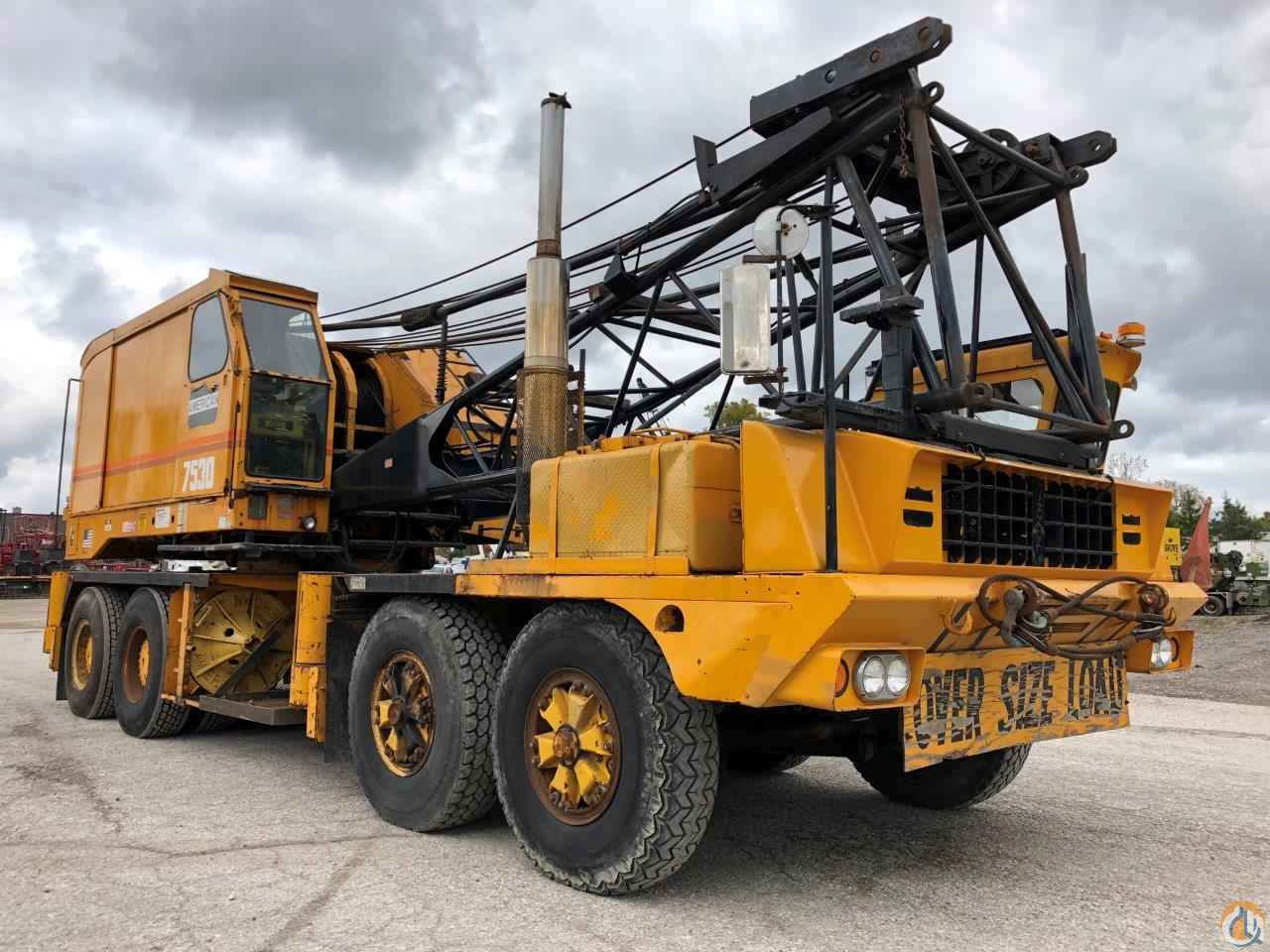 American 7530 Truck Crane