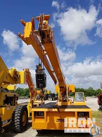 Broderson IC200-2B Carry Deck Crane