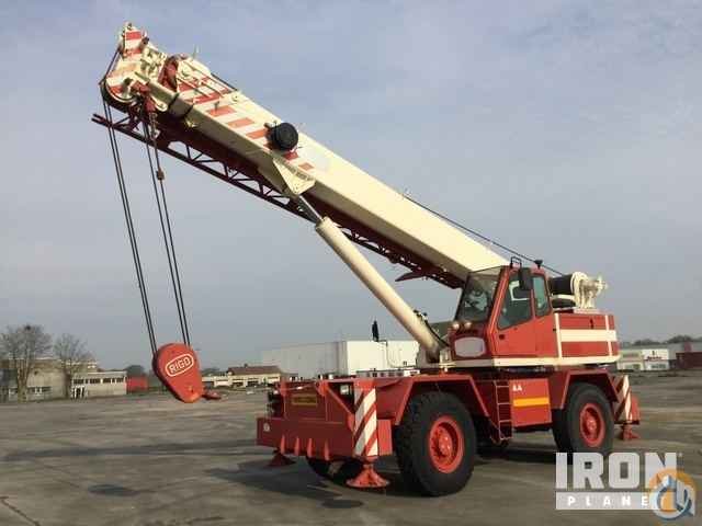 2006 (unverified) Rigo RT400 Rough Terrain Crane