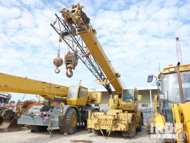 1998 Grove RT528C Rough Terrain Crane