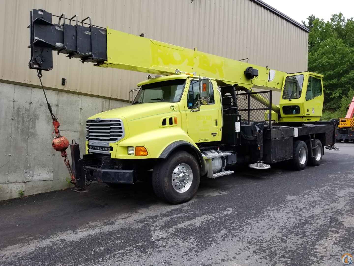 2007 National 14127 Swing Cab Boom Truck