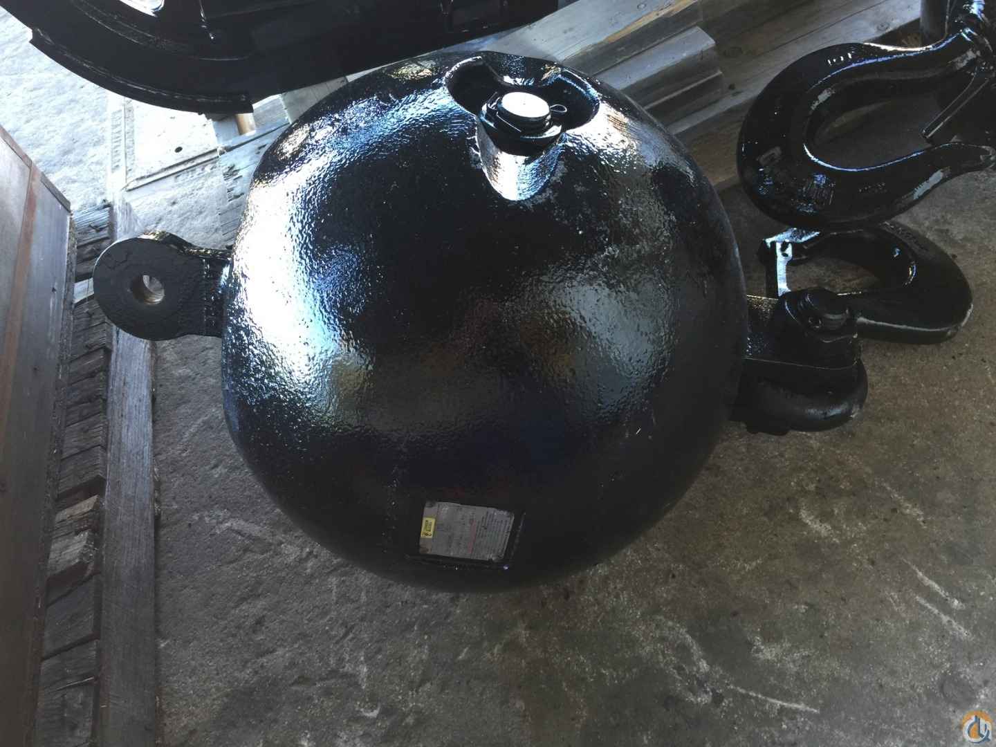 12 ton Ball Johnson, plus other 500 lb to over 1000 lb balls.