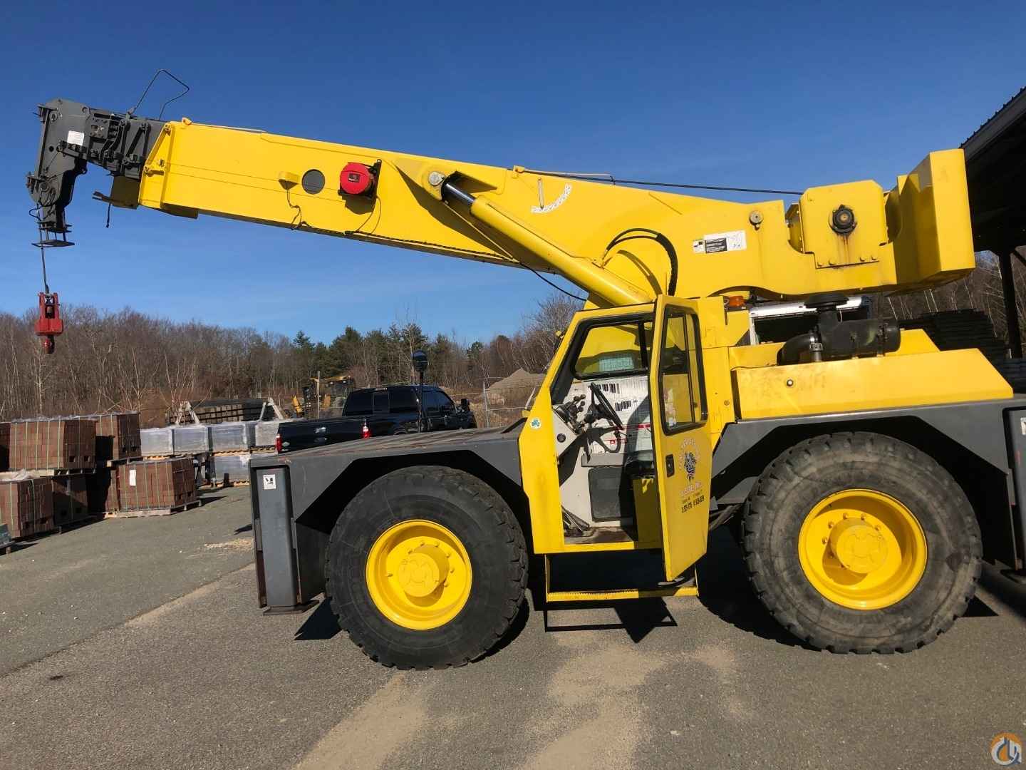 2004 Shuttlelift 7750
