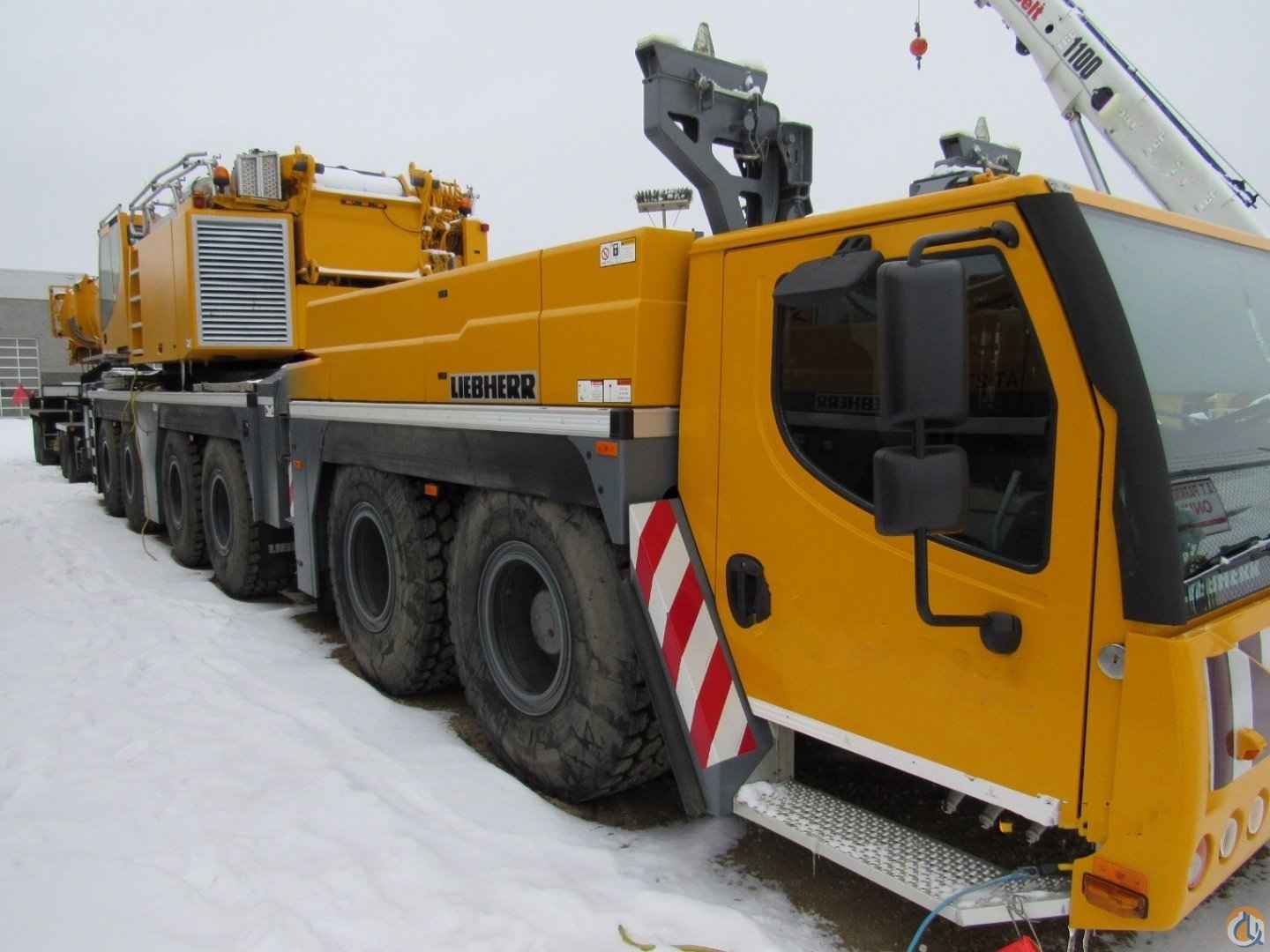 2013 LIEBHERR LTM 1350-6.1 WITH FULL LUFFER, SUPERLIFT, REMOVABLE OUTRIGGER BOX, 20.5 TIRES, DOLLY, LICCON 2