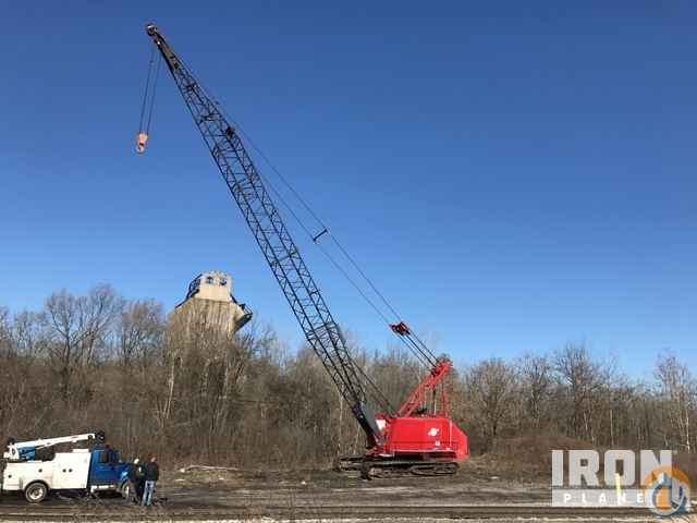 Manitowoc 3900W Vicon Lattice-Boom Crawler Crane