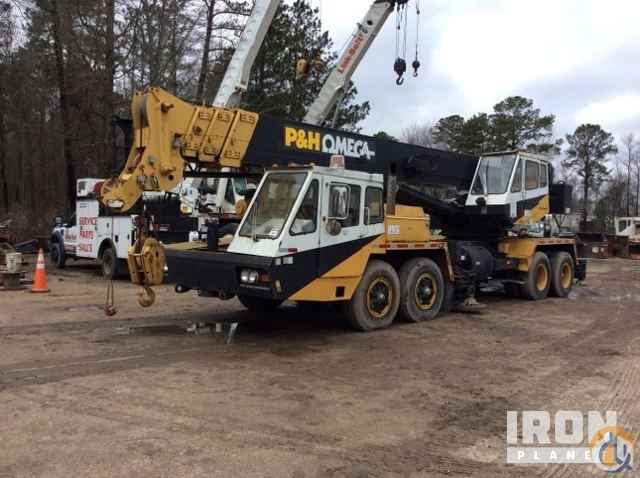 1986 P & H Omega T-500 Hydraulic Truck Crane