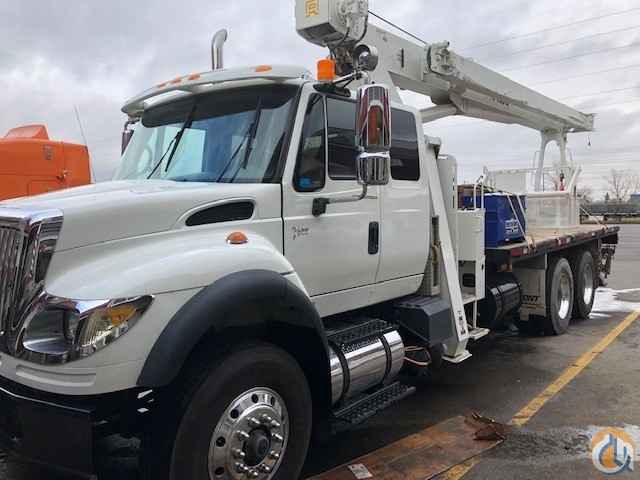ALTEC AC18-70B WITH 24' - 40' JIB