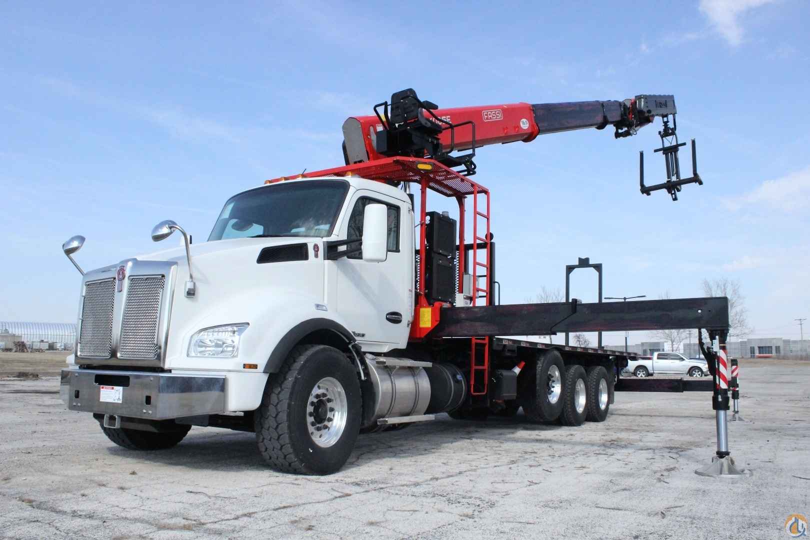 New Fassi F600SE.44 mounted to 2018 Kenworth T880 chassis