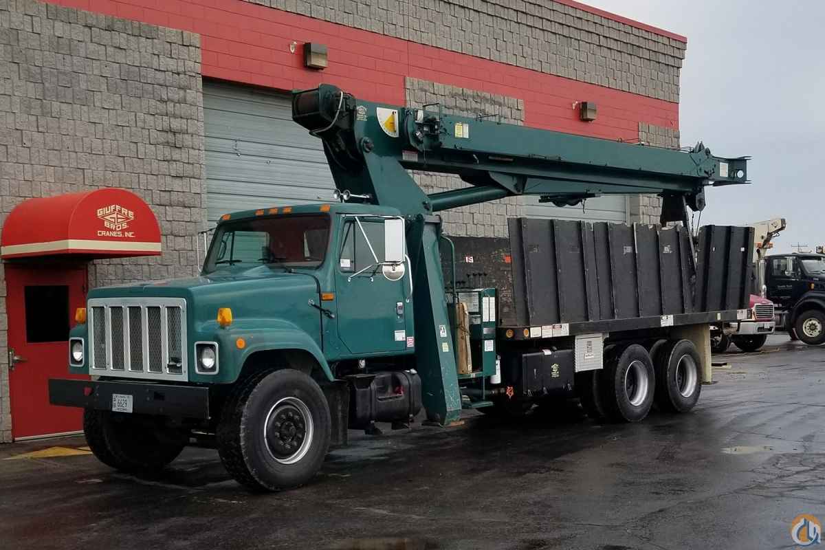 22 TON CRANE w/ NEWLY REBUILT TRUCK ENGINE!!