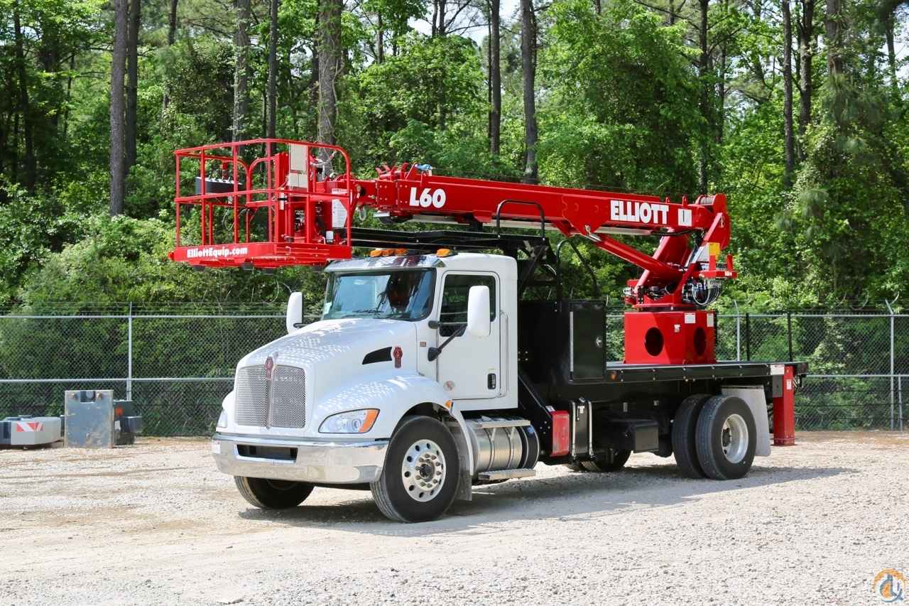 New Elliott L60R HiReach aerial lift mounted to 2019 Kenworth T370 chassis