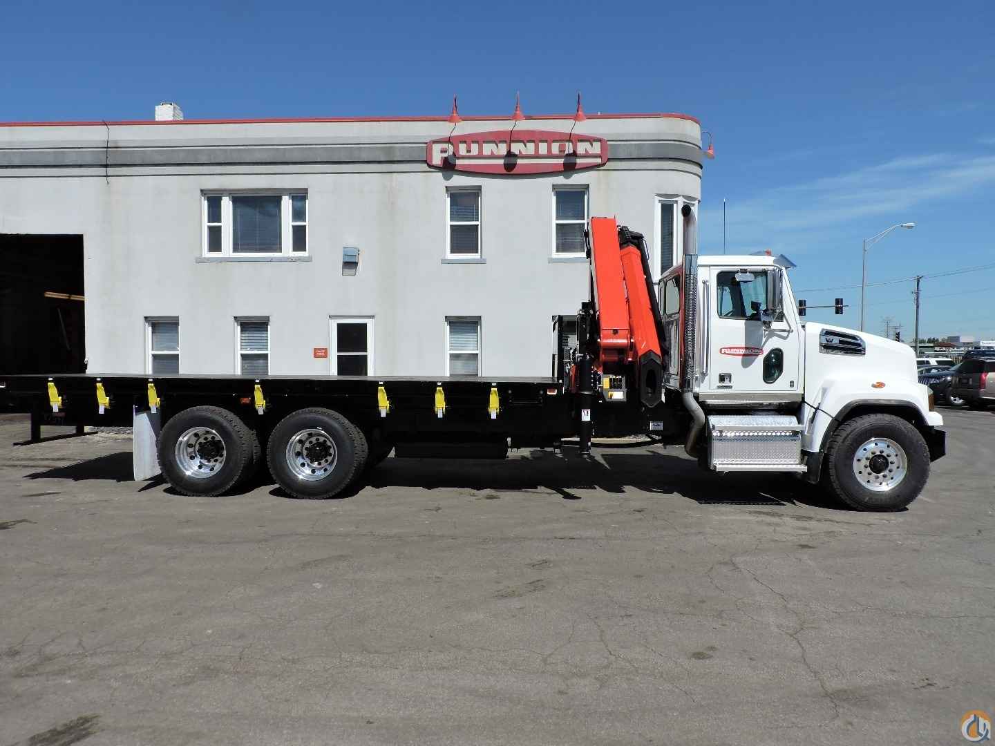 PK33002- EH, 2018 Western Star 4700SF
