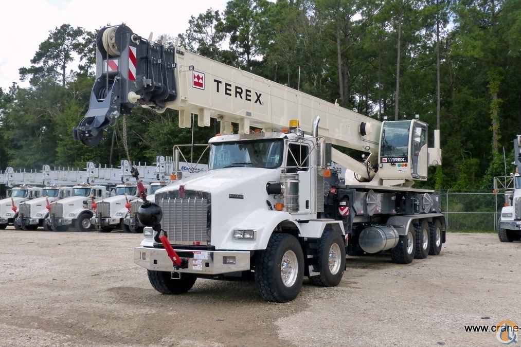 New Terex Crossover 8000 boom truck mounted to 2019 Kenworth T800 chassis