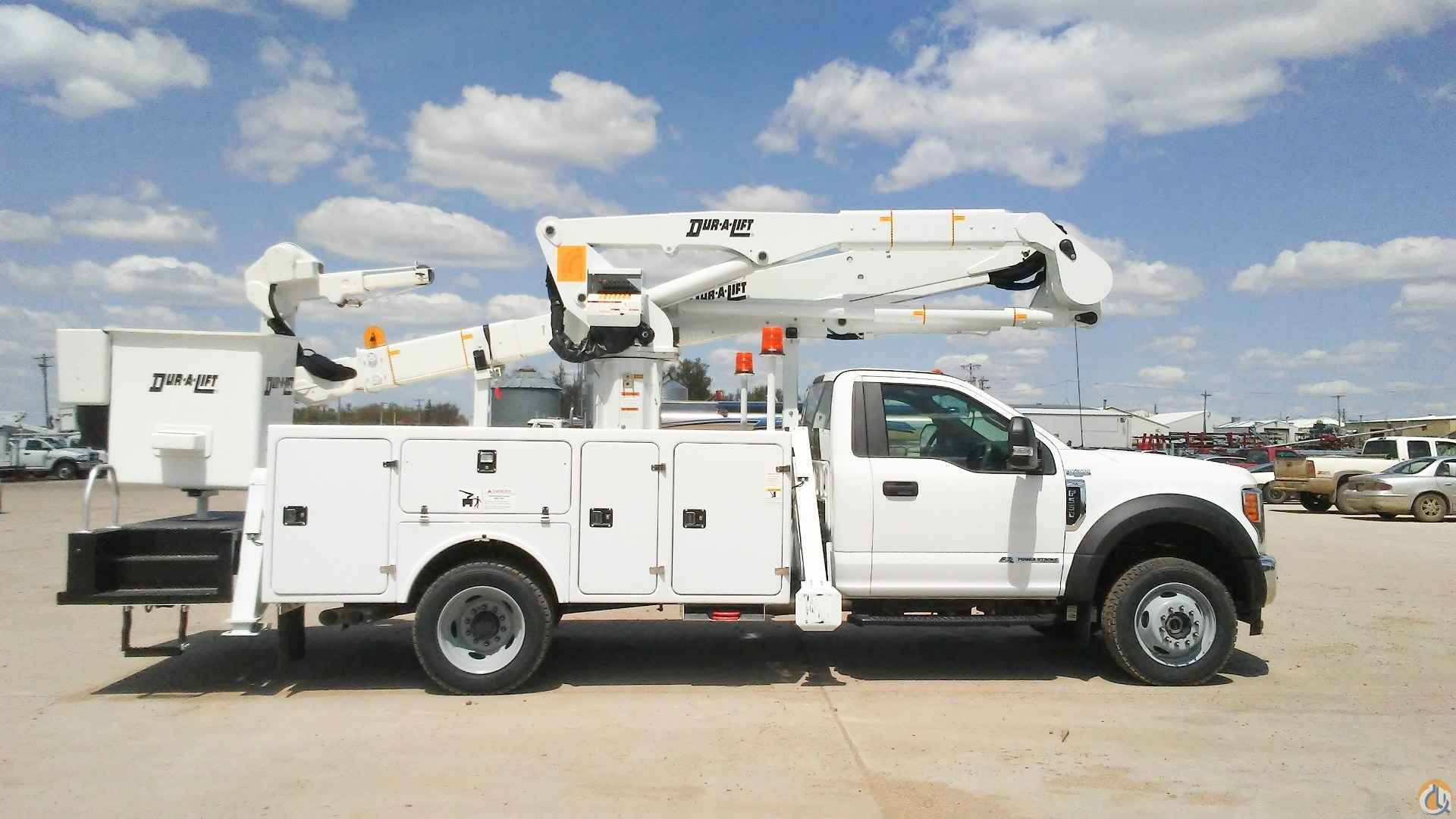 DPM2-47DU insulated bucked truck, 2018 Ford F550 diesel 4x4