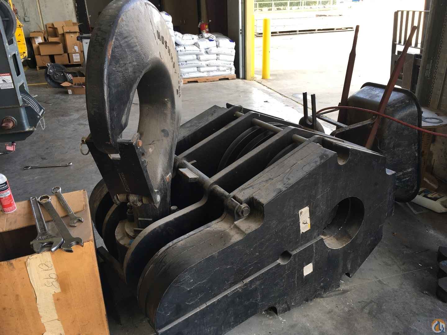 MANITOWOC Johnson Block 250T 227MMT