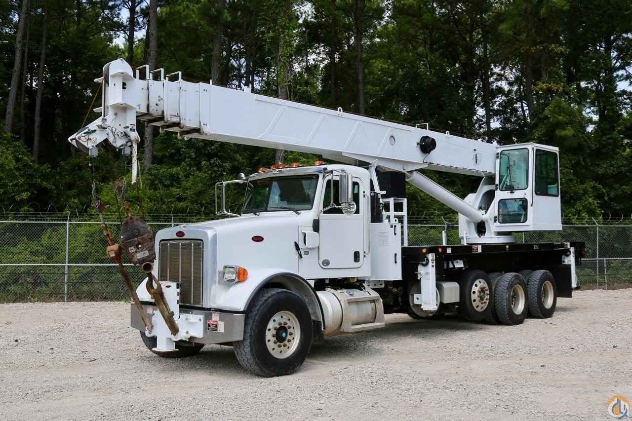 Used Altec AC38-127 O/D-WS on 2011 Peterbilt 385 chassis