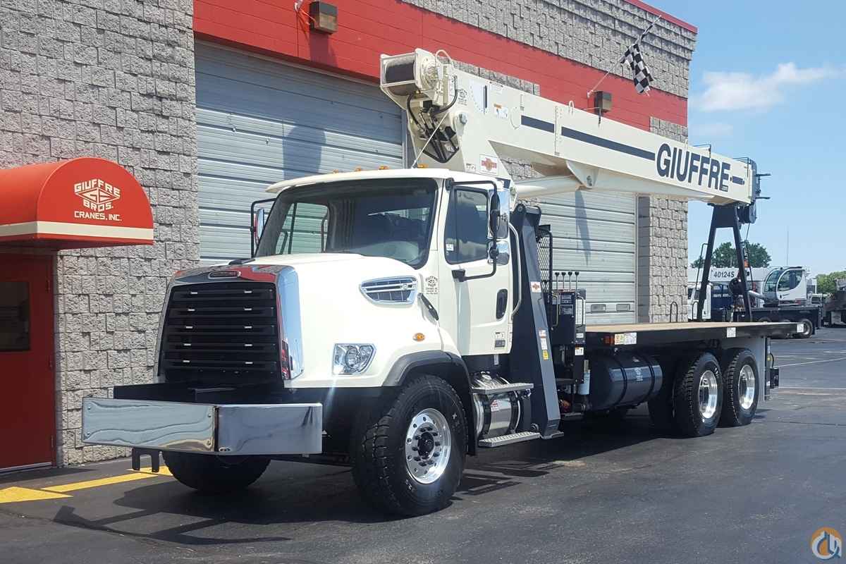 NEW 23.5 TON TEREX CRANE - SPECIAL PRICE!!