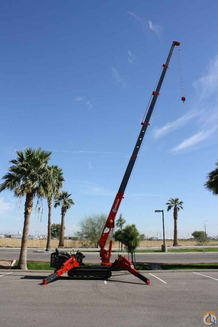 NEW SPYDERCRANE URW376 Mini-Crawlers