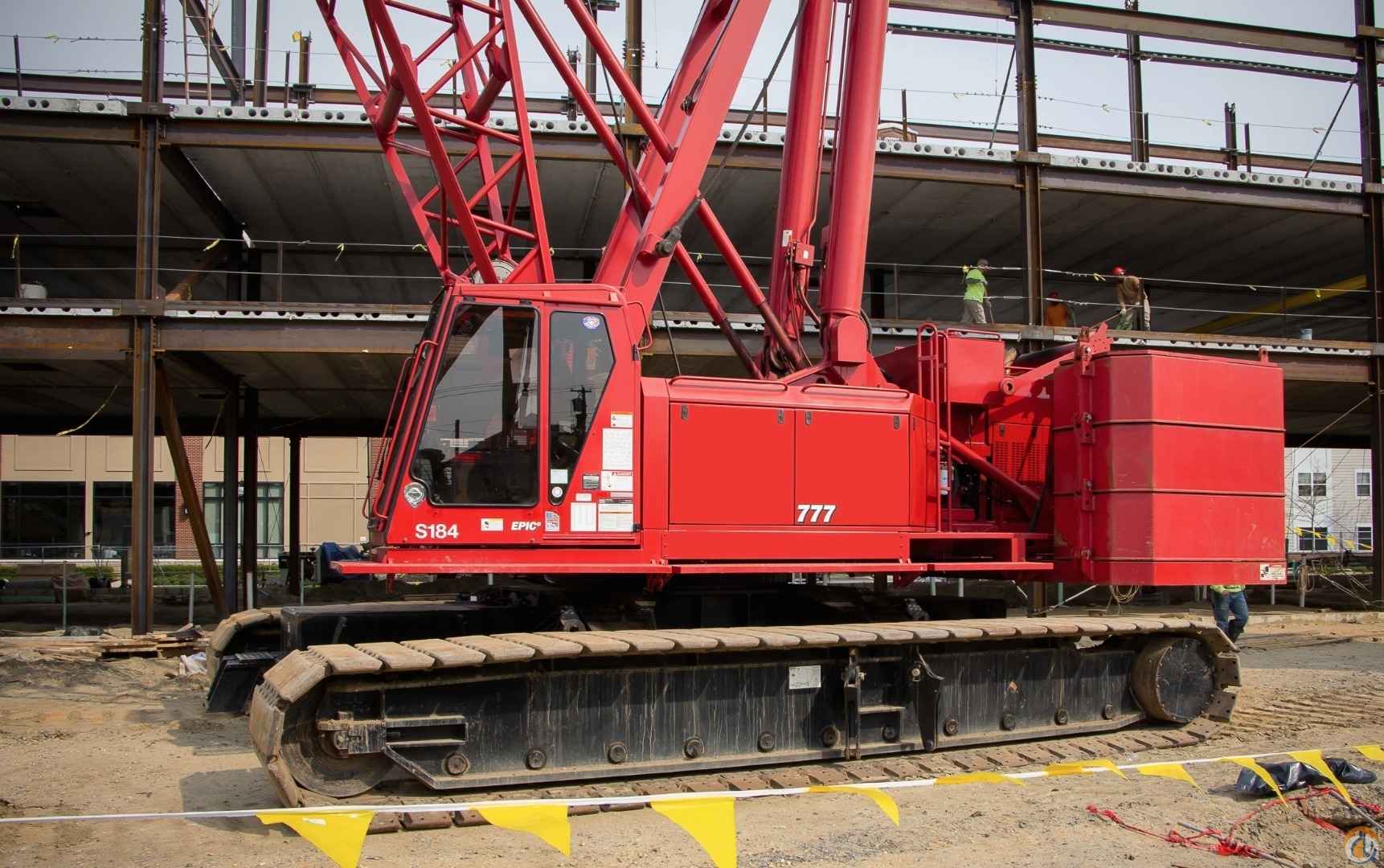 2011 MANITOWOC 777 SERIES 2, EXCEPTIONAL, LOW HOURS, 210' BOOM PLUS 60' JIB