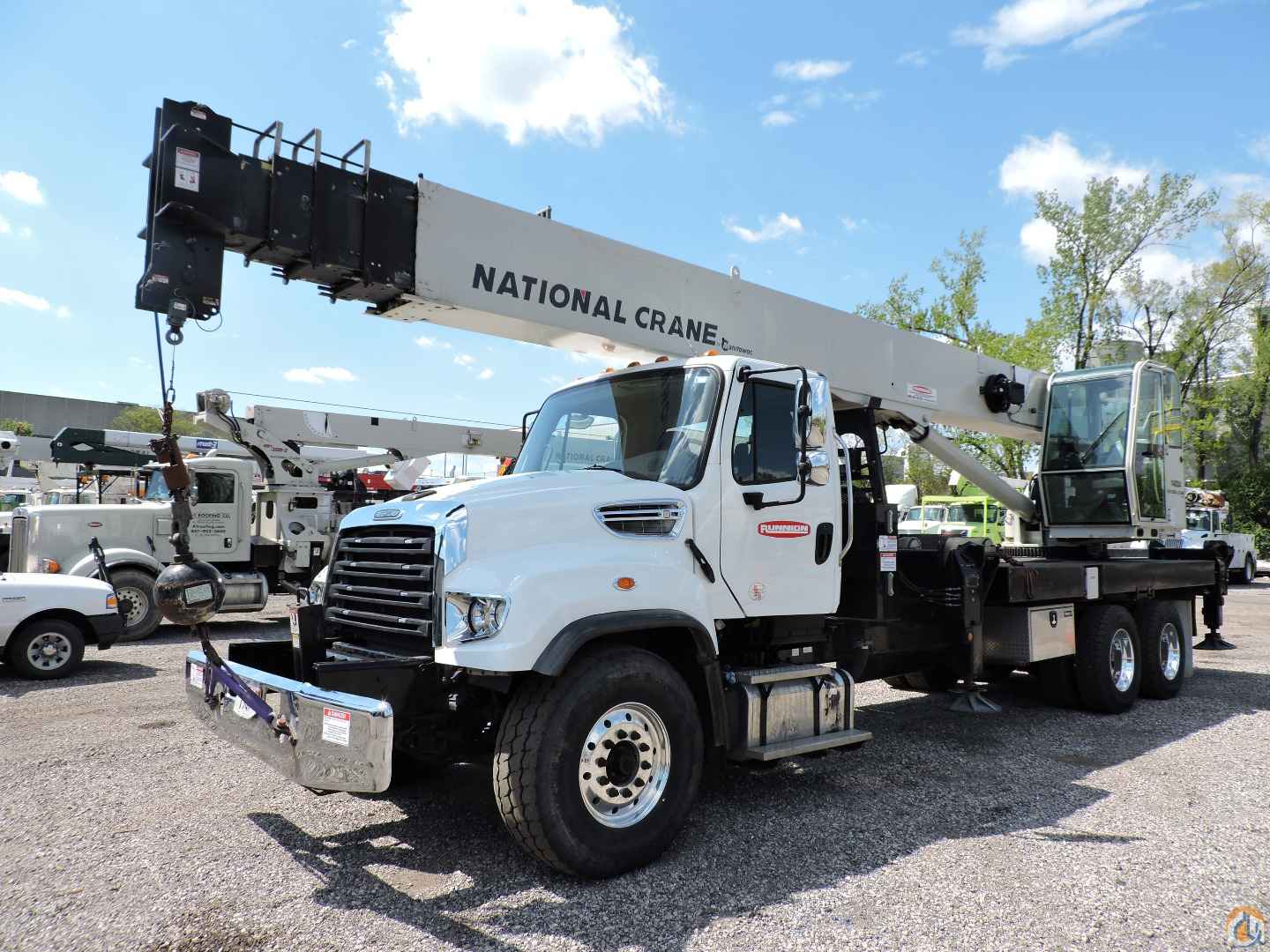 National Crane 14127A, 2019 Freightliner 114SD