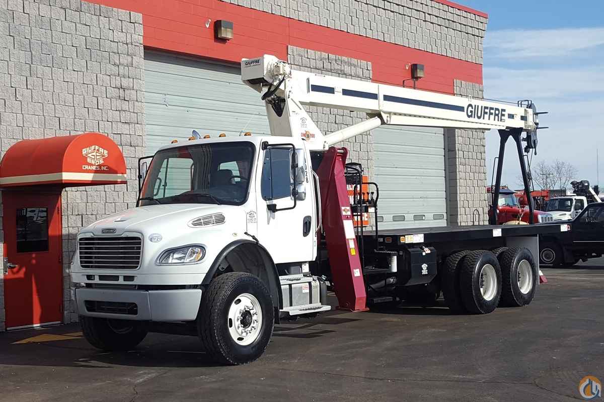 LIKE NEW 19 TON ON TANDEM TRUCK!!