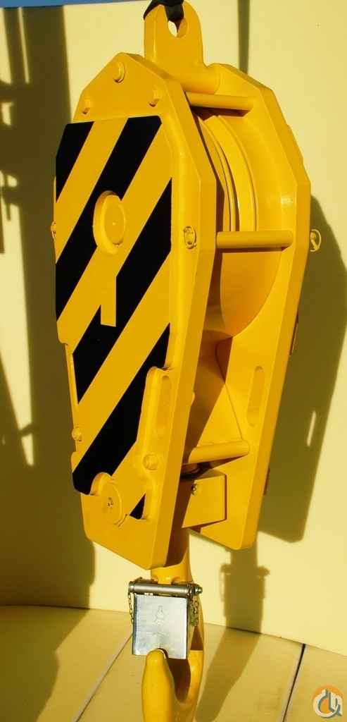 27.5 Ton 1 Sheave Fast Reeve