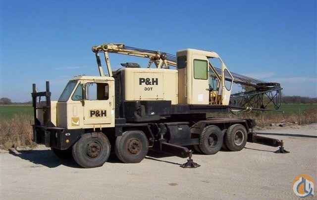 P&H 430TC Truck Crane