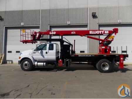 NEW ELLIOTT L60 HiREACH ON NEW 2015 FORD F750 CREW CAB SINGLE AXLE TRUCK