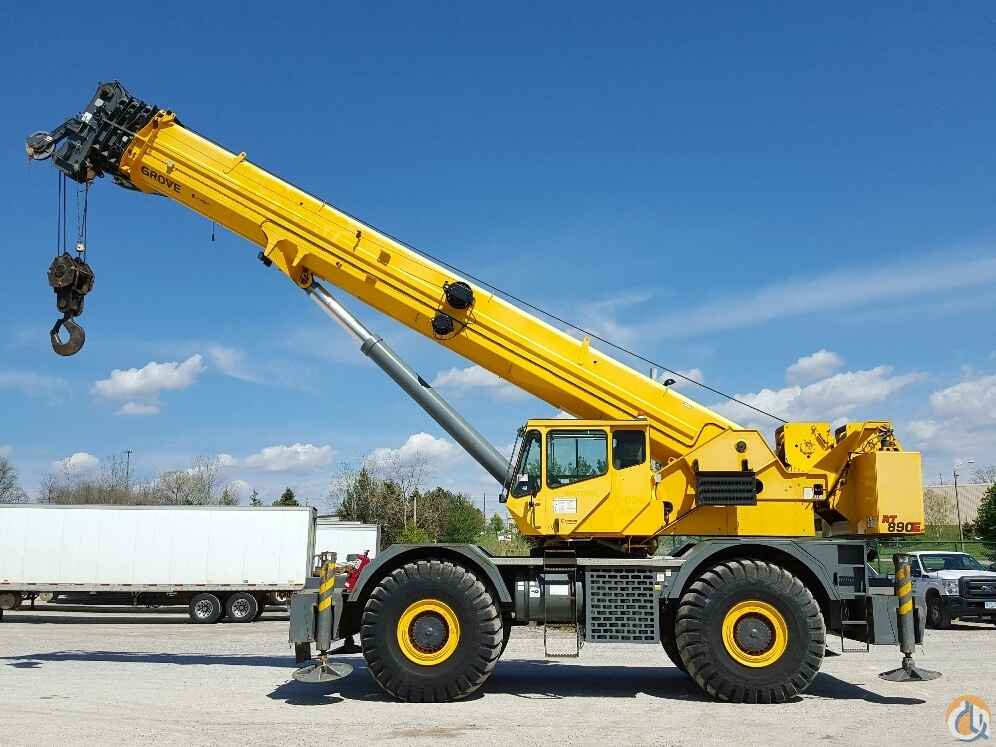 2007 Grove RT890E