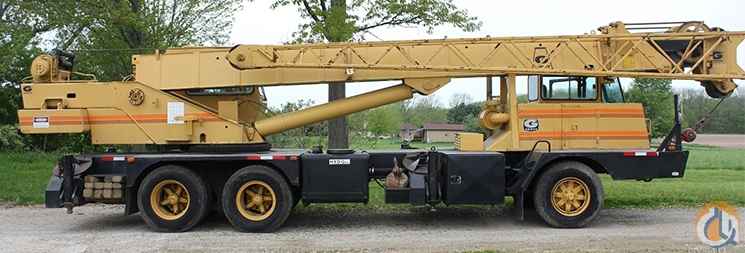 1979 25 Ton Grove Crane