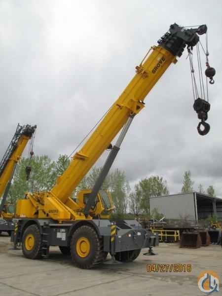 2015 Grove RT890E