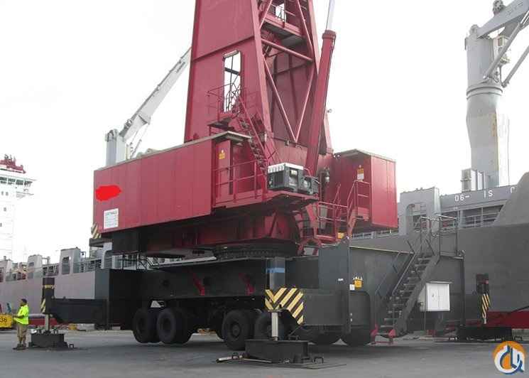 Gottwald HMK260 Mobile Harbor Crane