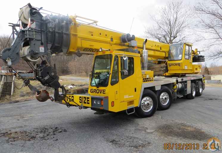 2005 Grove TMS900E