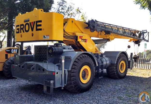 2008 Grove RT700E