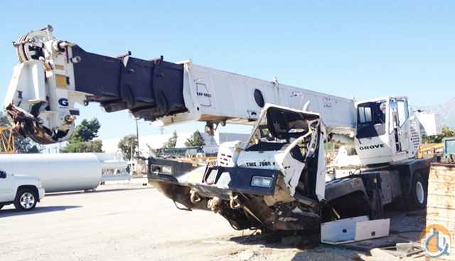 2000 Grove TMS700B