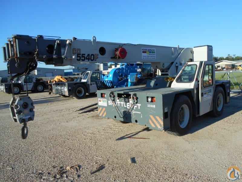 Shuttlelift 5540 Carry Deck Industrial Crane For Sale