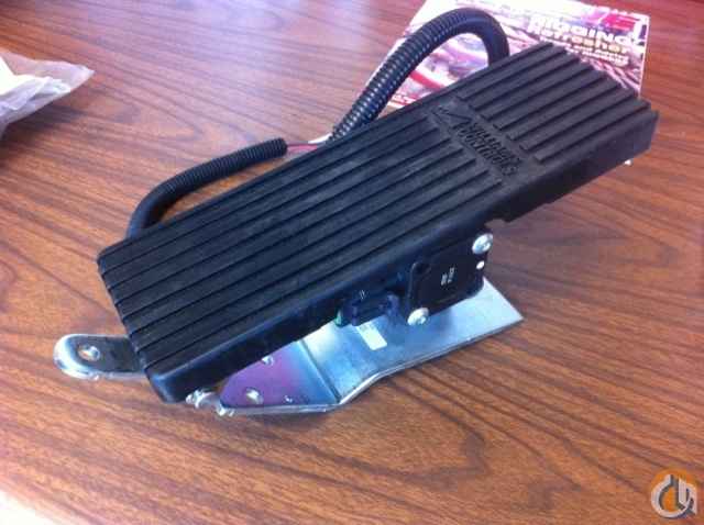 Throttle Pedal- T750