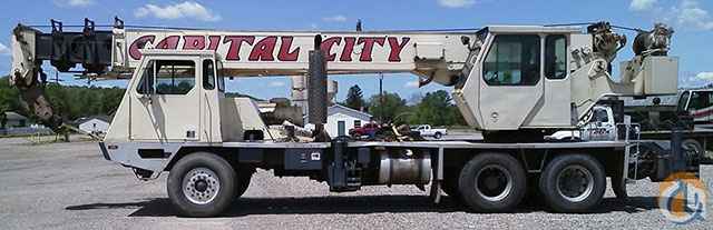 1993 Lorain MCH 225E