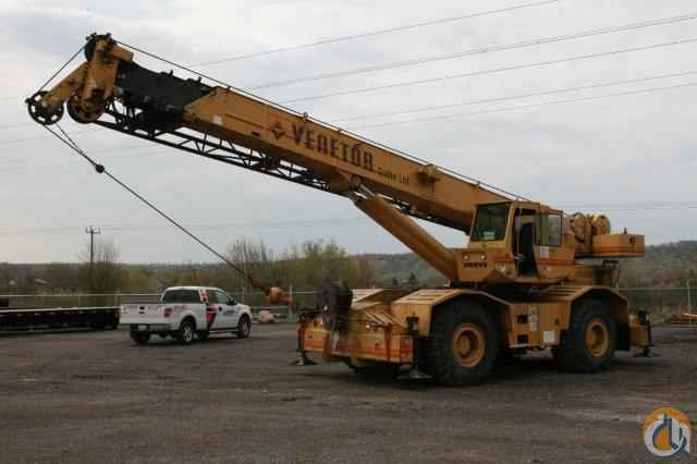 Grove RT Crane