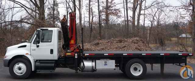 2002 PALFINGER KNUCKLEBOOM PK18080; 6 TON; 2007 INTERNATIONAL 4300