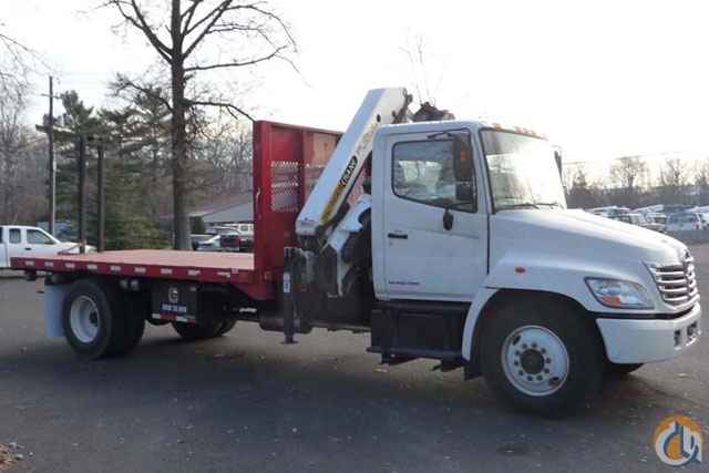 PALFINGER KNUCKLEBOOM PK12502; 2006 HINO 268; NON CDL