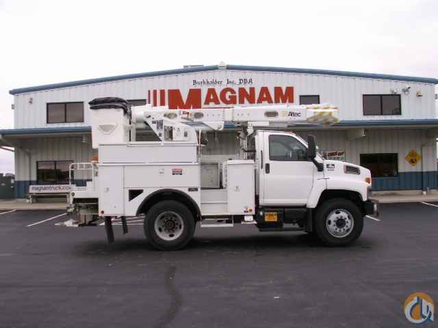 2006 CHEVROLET 7500 W/ L37M ALTEC BUCKET