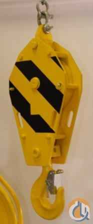 32-Ton, 2-Sheave Hook Blocks