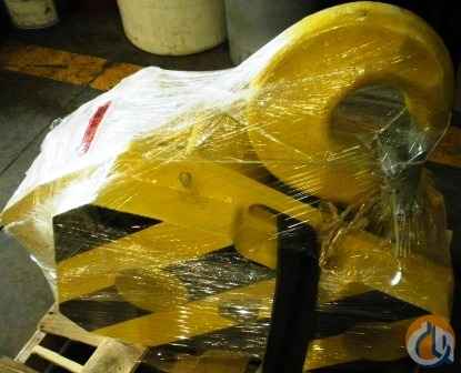 44 Ton, 3 Sheave Hook Block