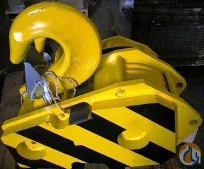 70 Ton 3 Sheave Hook Block